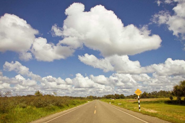 Carretera, nubes