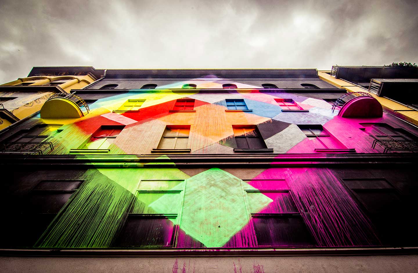 Mural de Maya Hayuk