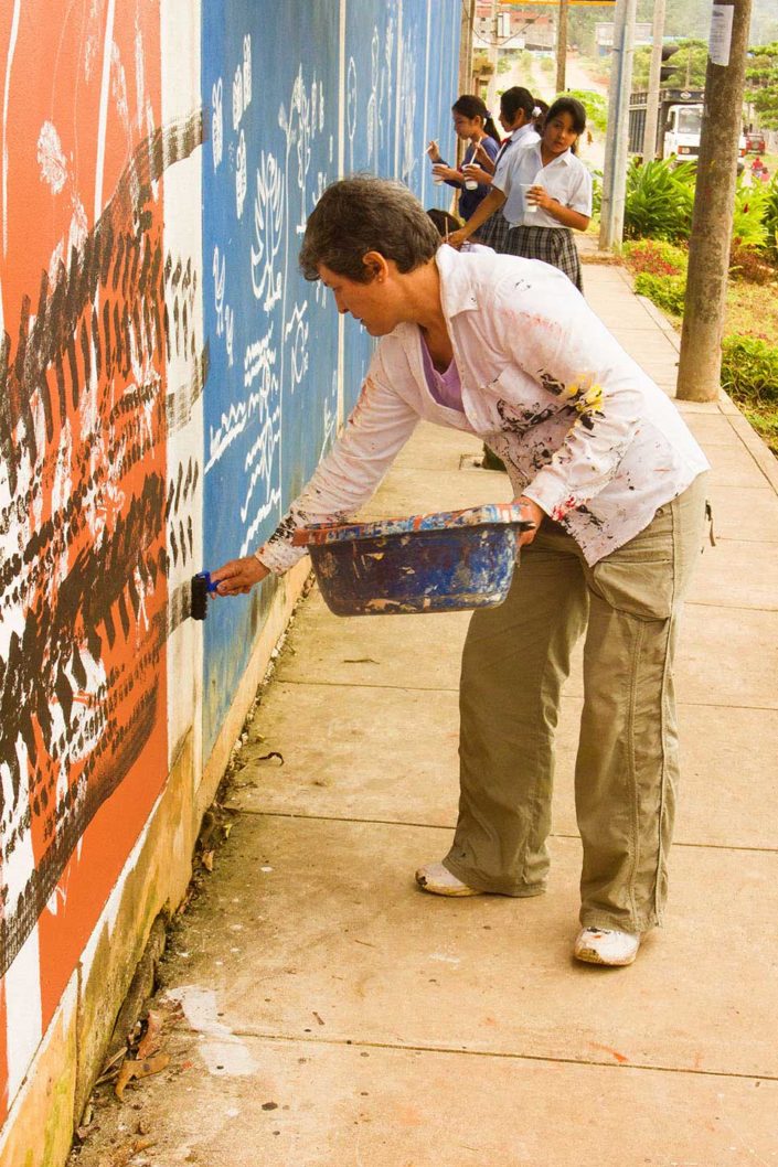 artista pintando