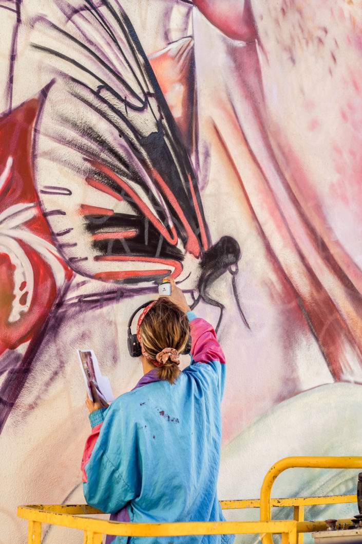 Artista Lily Brick en el Festival Arte Urbano 23700
