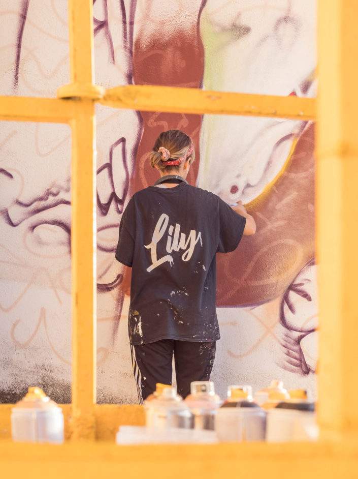 Artista Lily Brick en el Festival Arte Urbano 23700