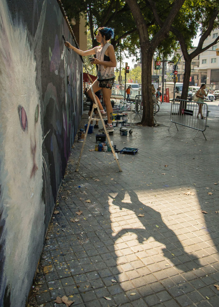 Proceso creativo del mural de Sisa Soldati y Sofi Mele en Arnau Gallery Julio 2022