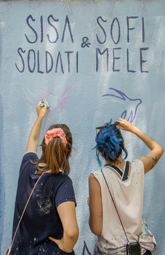 Proceso creativo del mural de Sisa Soldati y Sofi Mele en Arnau Gallery Julio 2022