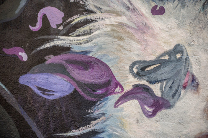 Detalle del mural de Sisa Soldati y Sofi Mele en Arnau Gallery Julio 2022