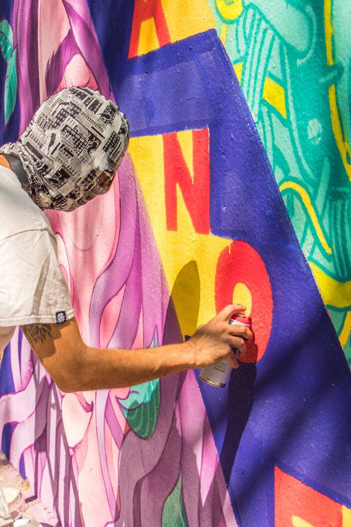 Proceso creativo del mural de Maga y El Rughi en Arnau Gallery Septiembre 2022