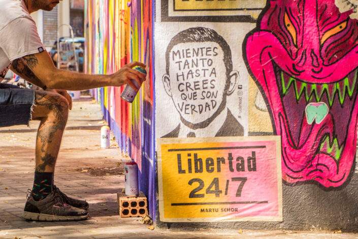 Proceso creativo del mural de Maga y El Rughi en Arnau Gallery Septiembre 2022