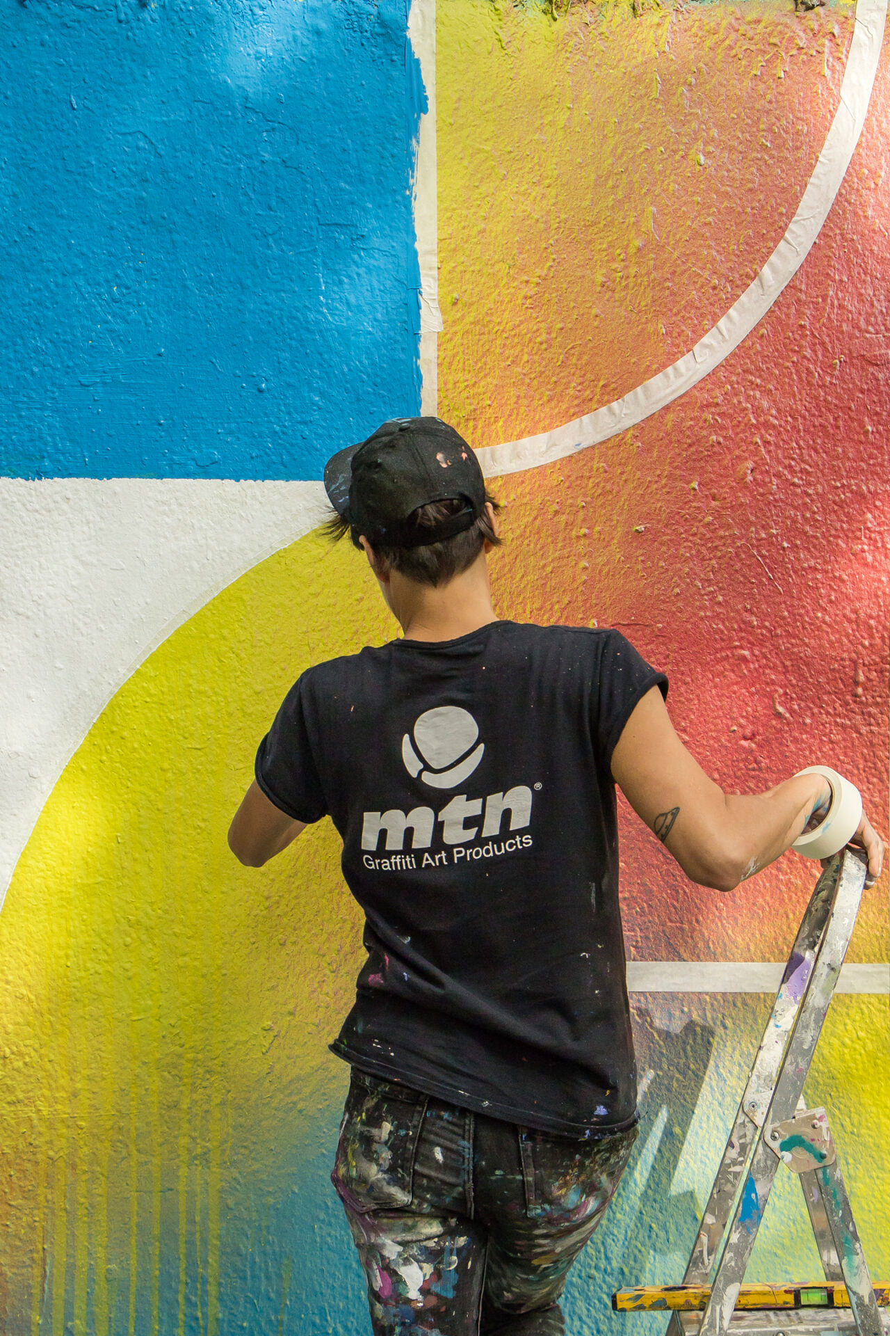 Proceso creativo del mural de Anna Taratiel y Chu en Arnau Gallery Noviembre 2022